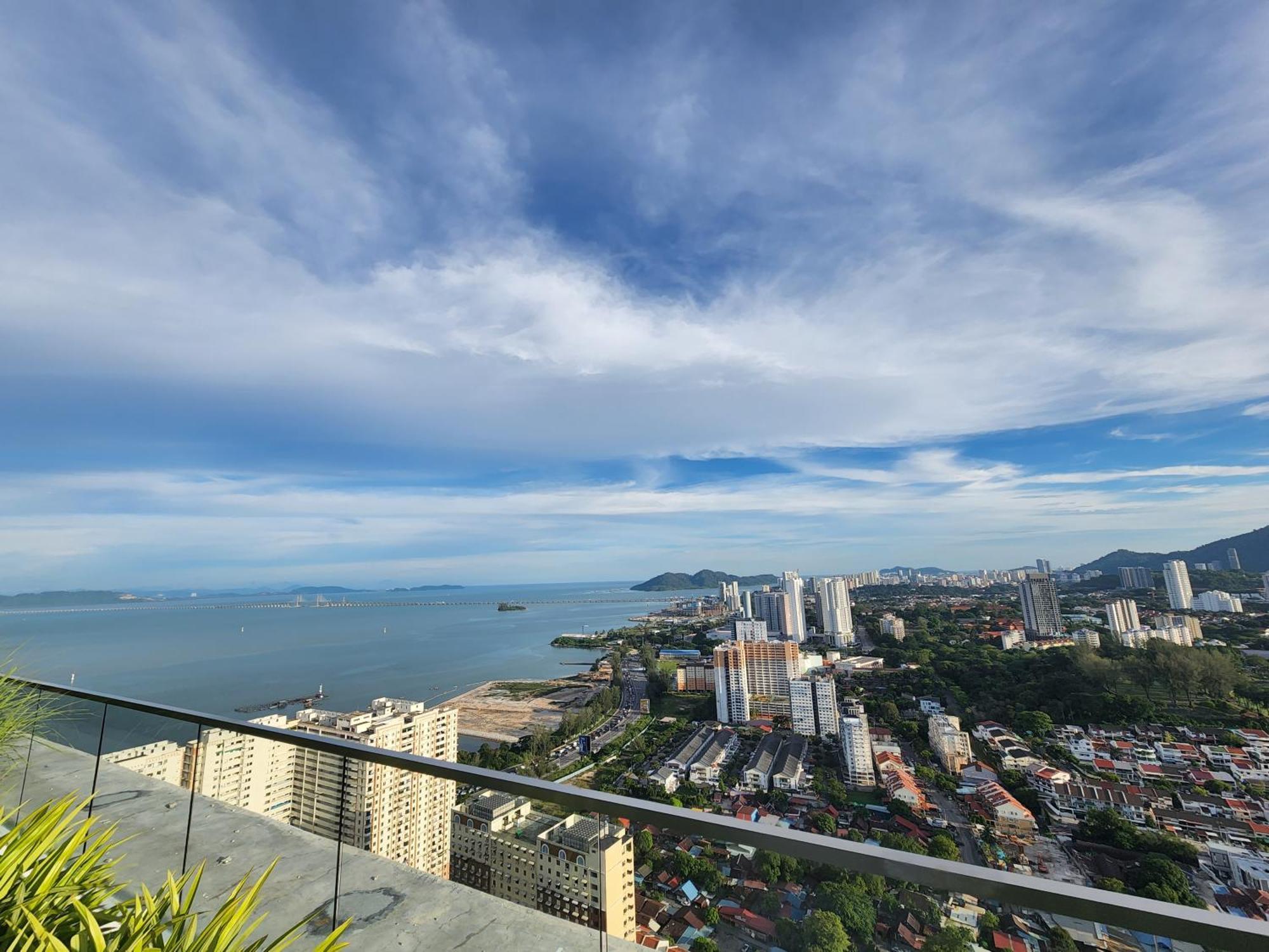 Urban Suites - Penang Jelutong Exterior photo