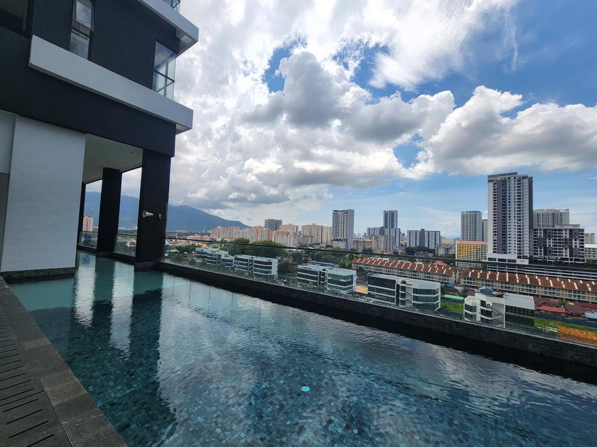 Urban Suites - Penang Jelutong Exterior photo
